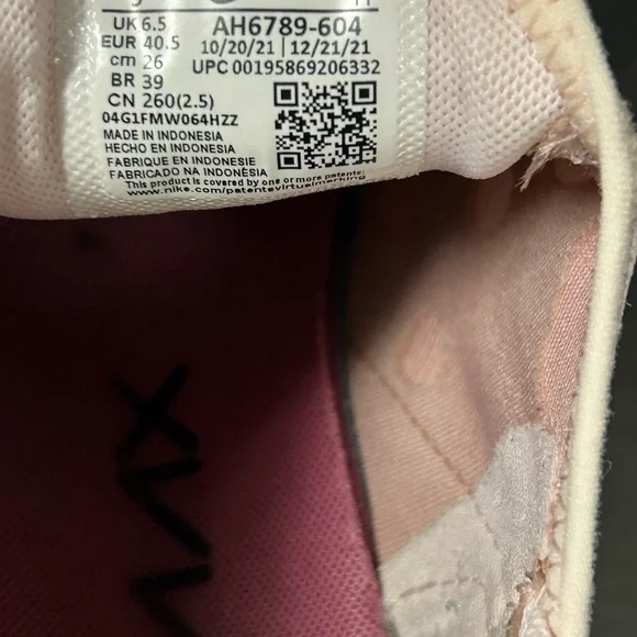 Nike Air Max 270 Size 9 Women’s - Picture 6 of 11